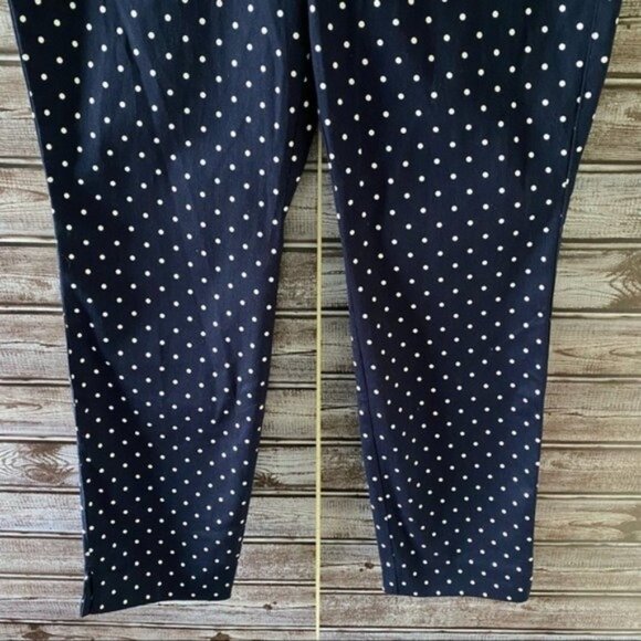 Old Navy Navy Women's Polka-Dot Ankle Pants Size 4 - Picture 3 of 9